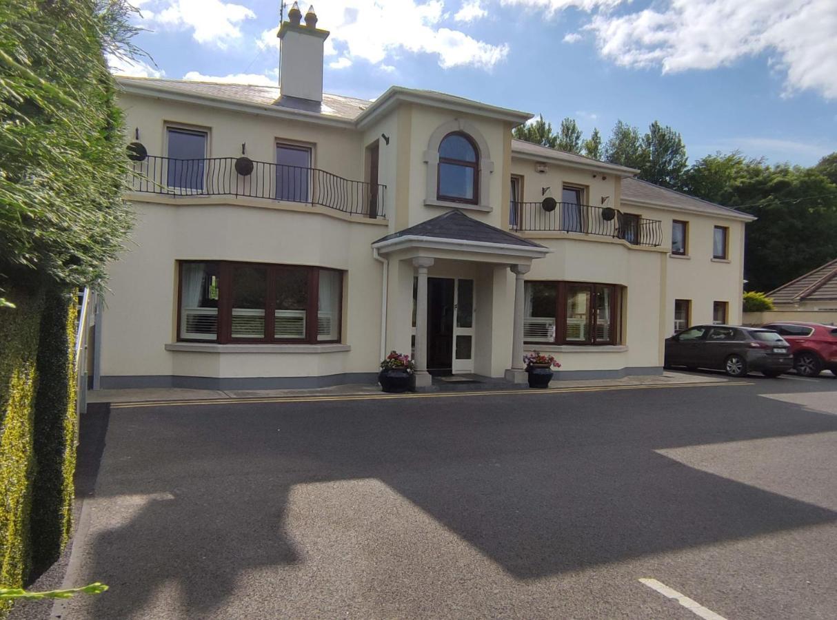 Ma Dwyer's Guest